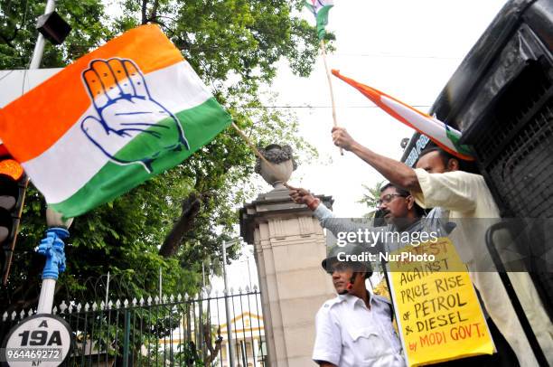 Indian Political party Congress activists protest against price hike of Diesel and Petrol in front of Raj Bhavan North Gate on May31, 2018 in...