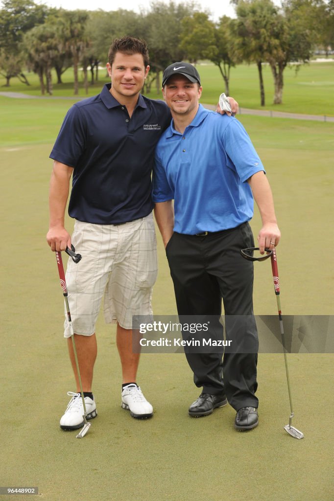 Nick Lachey & Jimmie Johnson's Super Skins Celebrity Golf Classic - Tee Off