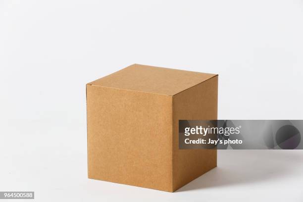 paper box - carton 個照片及圖片檔