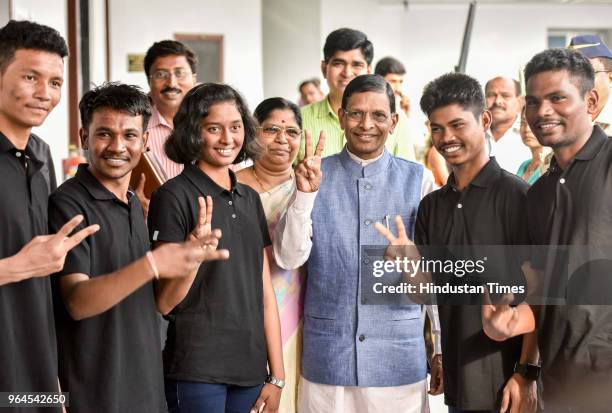 Minister Of Tribal Development Government of Maharashtra Vishnu Savara congratulate Umakant Madavi, Parmesh Aale, Manisha Dhurve, Vikas Soyam and...