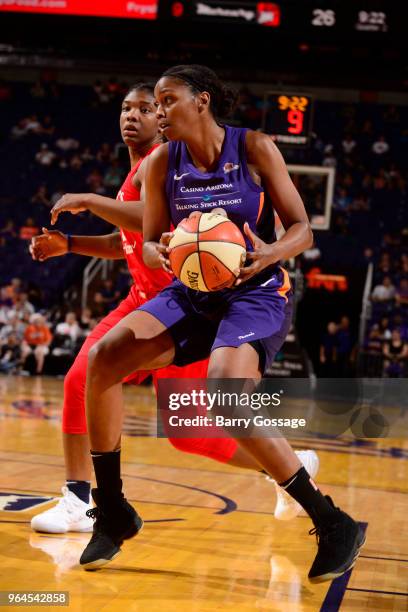 Camille Little of the Phoenix Mercury handles the ball against the Washington Mystics on May 30, 2018 at Talking Stick Resort Arena in Phoenix,...