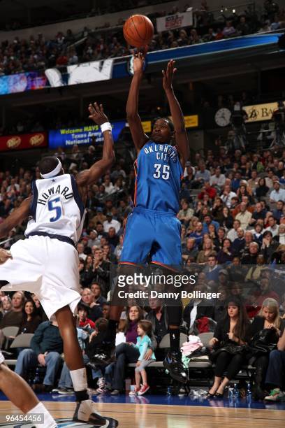 Kevin Durant of the Oklahoma City Thunder shoots the ball over Josh Howard of the Dallas Mavericks during the game on January 15, 2010 at American...