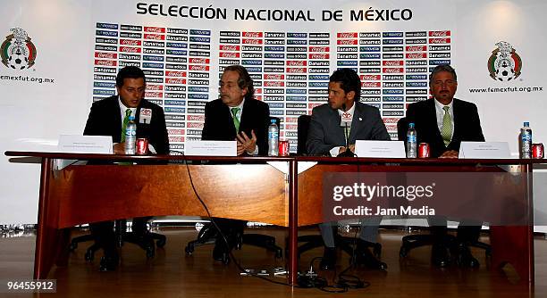 Antonio Juan Marcos, Decio de Maria, General Secretary of FEMEXFUT, Alejandro Irarragorri, President of Santos Laguna and Alberto Canedo,...