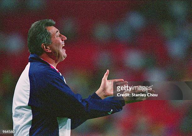France Coach Roger Lemerre gives instructions to his team during the FIFA Confederations Cup match against Mexico at the Ulsan Munsu Stadium in...