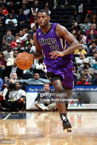 Tyreke Evans of the Sacramento Kings moves the ball up court during the game against the Atlanta Hawks at Philips Arena on January 20, 2010 in...