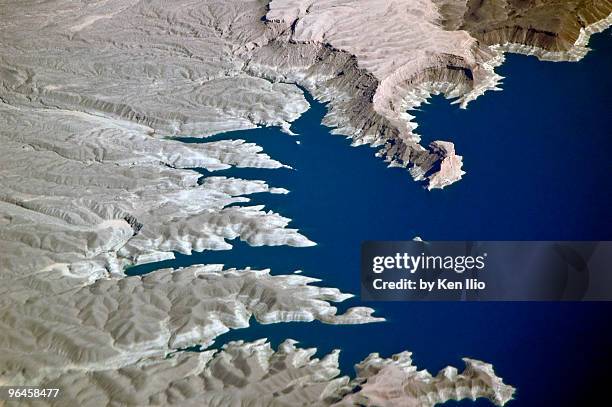 lake mead from above - ken ilio fotografías e imágenes de stock