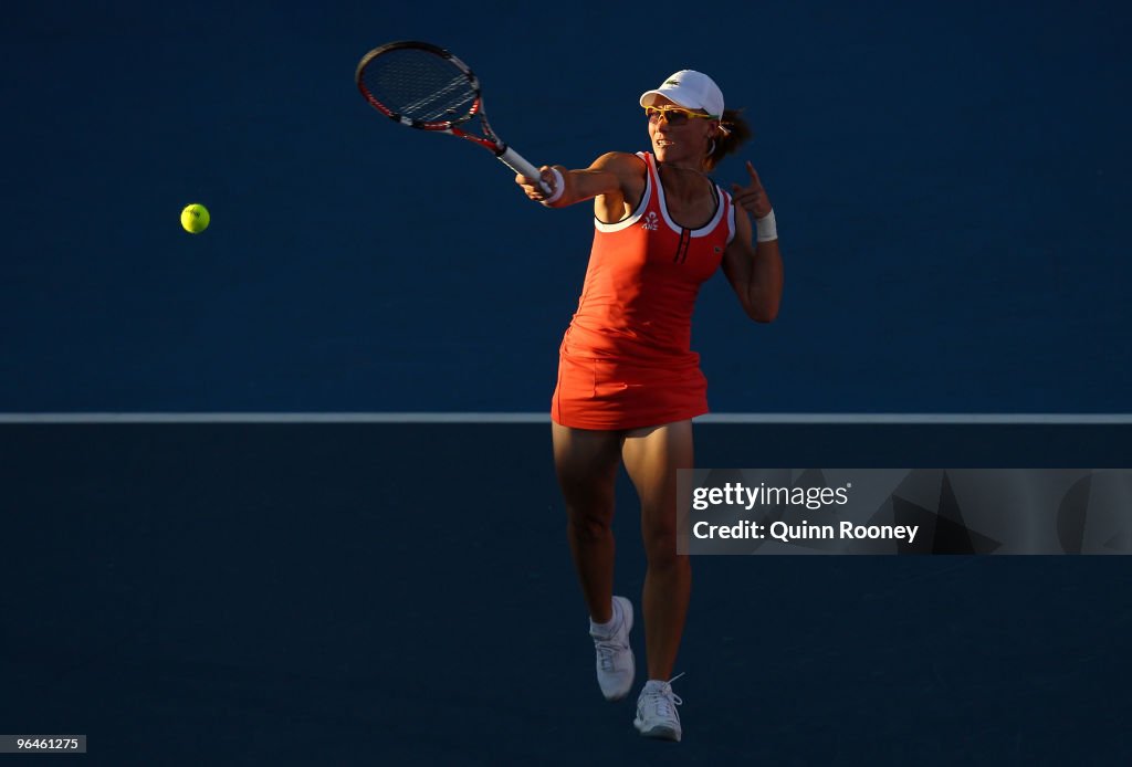 Australia v Spain - 2010 Fed Cup World Group II