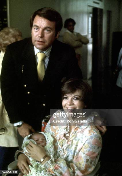 Robert Wagner, Natalie Wood, and Baby Courtney Wagner