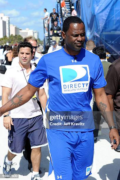 Singer Brian McKnight attends DIRECTV's 4th Annual Celebrity Beach Bowl on February 6, 2010 in Miami Beach, Florida.