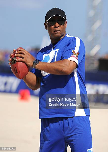 Hall of Famer Warren Moon attends DIRECTV's 4th Annual Celebrity Beach Bowl on February 6, 2010 in Miami Beach, Florida.