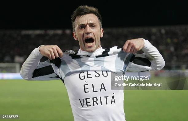 Nicola Legrottaglie of Juventus Fc celebrates the goal during the Serie A match between Livorno and Juventus at Stadio Armando Picchi on February 6,...