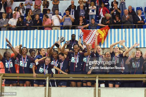 Marie Antoinette Katoto and team of Paris celebrate winning the Women's French National Cup Final match between Paris Saint Germain and Lyon at La...