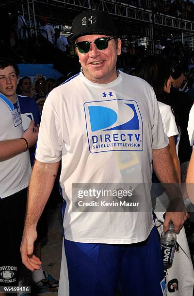 Actor Tom Arnold attends DIRECTV's 4th Annual Celebrity Beach Bowl on February 6, 2010 in Miami Beach, Florida.