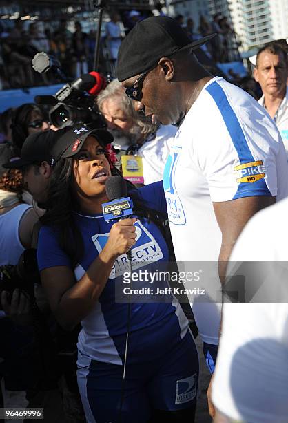 Actress Niecy Nash and Actor Michael Clarke Duncan attend DIRECTV's 4th Annual Celebrity Beach Bowl on February 6, 2010 in Miami Beach, Florida.