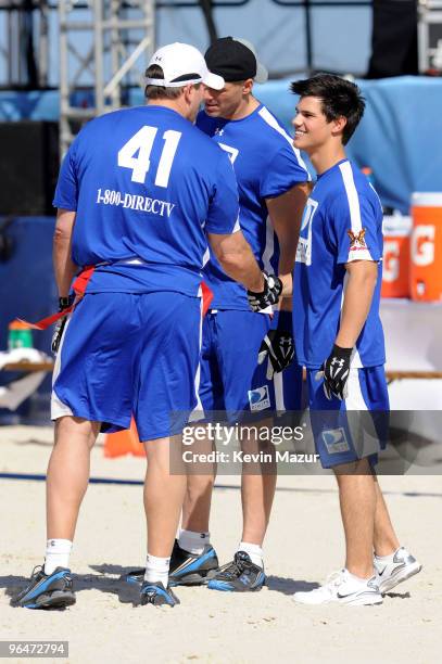 Actor Taylor Lautner attends DIRECTV's 4th Annual Celebrity Beach Bowl on February 6, 2010 in Miami Beach, Florida.