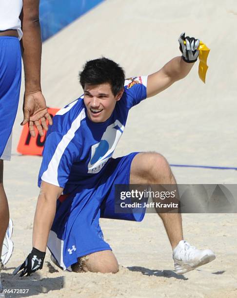 Actor Taylor Lautner attends DIRECTV's 4th Annual Celebrity Beach Bowl on February 6, 2010 in Miami Beach, Florida.