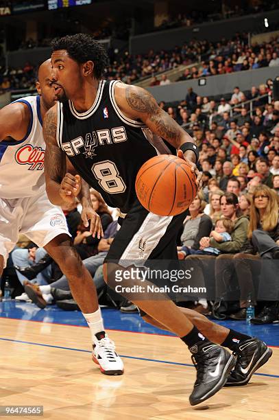 Roger Mason Jr. #8 of the San Antonio Spurs goes to the basket against the Los Angeles Clippers at Staples Center on February 6, 2010 in Los Angeles,...