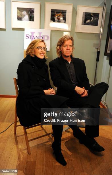 Actors Felicity Huffman and William Macy attend the Cast of ABC's Desperate Housewives Step Up to Benefit Homeless Youth Fundraiser presented by...