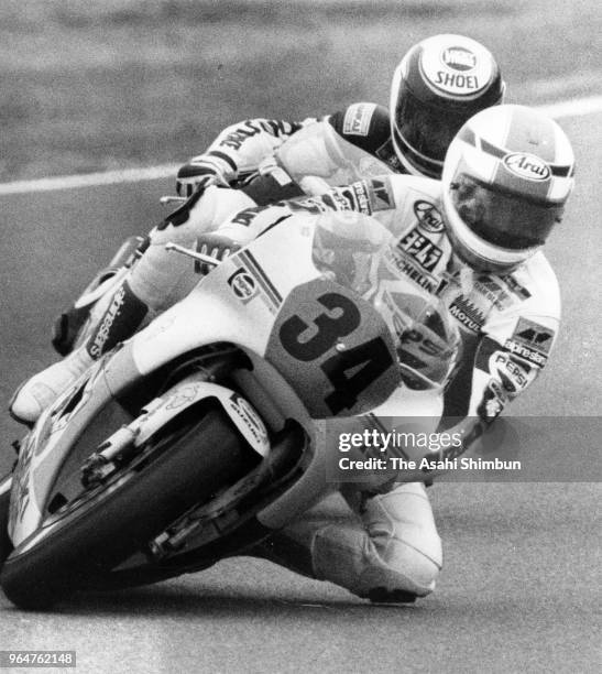 Wayne Rainey of the United States and Yamaha takes a lead to Kevin Schwantz of the United States and Suzuki during 500cc Race of the Motorcycle...