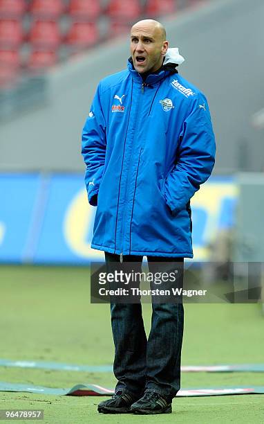 Head coach Andre Schubert of Paderborn gestures during the Second Bundesliga match between 1.FC Kaiserslautern and SC Paderborn at Fritz- Walter...