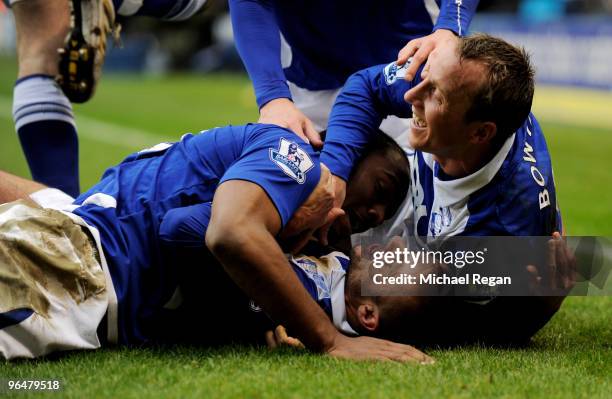 Kevin Phillips of Birmingham City celebrates his goal to make it 2-1 with team mates Lee Bowyer and Cameron Jerome during the Barclays Premier League...