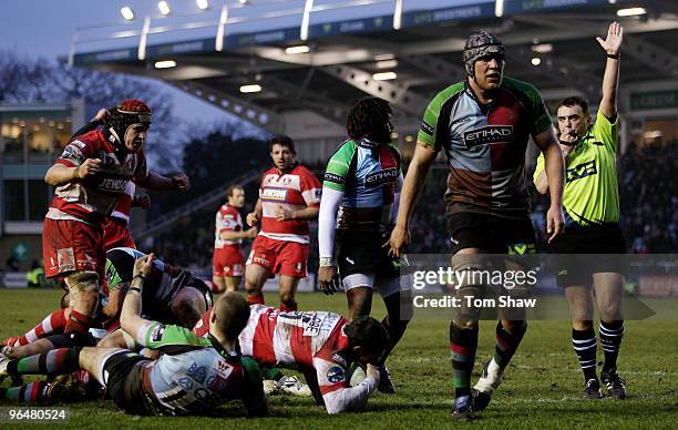 Tom Voyce of Gloucester scores the winning try during the LV Anglo Welsh Cup match between Harlequins and Gloucester at The Stoop on February 7, 2010...