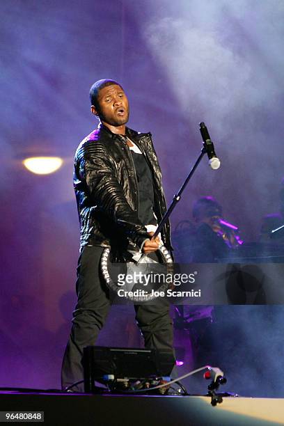 Usher performs at the Bud Light Hotel event at the Doubletree Surfcomber Hotel - South Beach on February 6, 2010 in Miami Beach, Florida.
