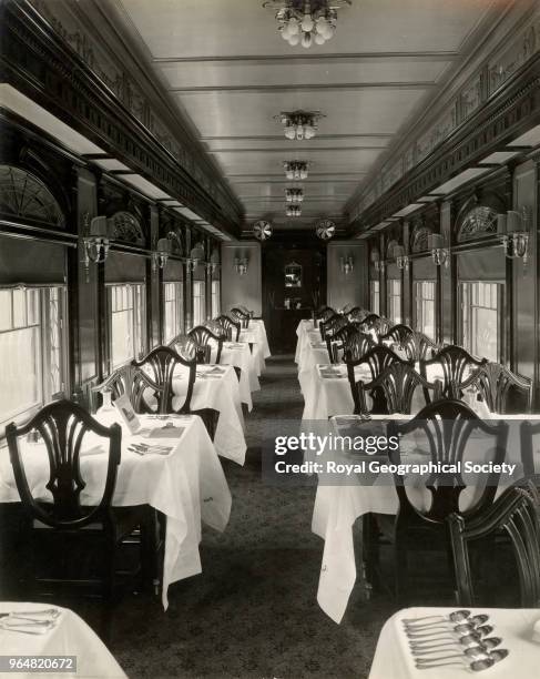 Colonial dining bar "Mount Vernon" on Baltimore & Ohio Railroad in service between New York and Washington D.C, United States of America, 1931....