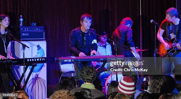 Laura Blaylock, Wes Blaylock, Kelsey Harelson, Justin Froning and Andy Moore of Deas Vail perform at the Melting Point on February 6, 2010 in Athens,...