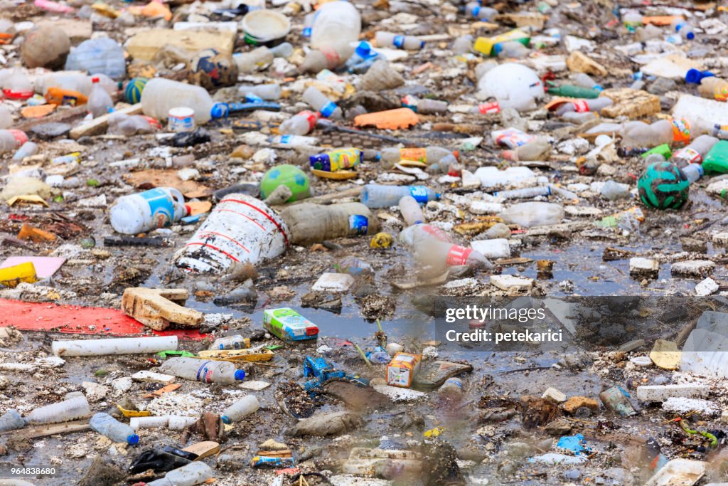 Contaminación Del Agua Contaminación De Los Mares Foto de stock - Getty  Images