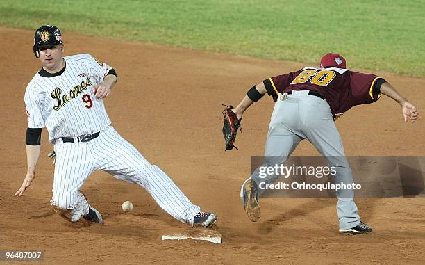 Michel Ryan of Leones del Caracas in action during the Caribbean Baseball Series 2010 at the Guatamare Stadium on February 6, 2010 in Isla Margarita,...