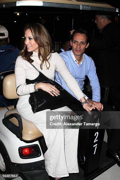 Singers Jennifer Lopez and Marc Anthony attend Super Bowl XLIV at the Sun Life Stadium on February 7, 2010 in Miami Gardens, Florida.