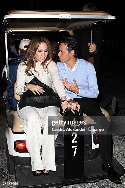 Singers Jennifer Lopez and Marc Anthony attend Super Bowl XLIV at the Sun Life Stadium on February 7, 2010 in Miami Gardens, Florida.