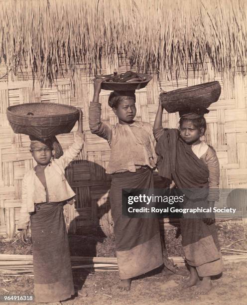 Beauties at Wintho, Myanmar, 1880.