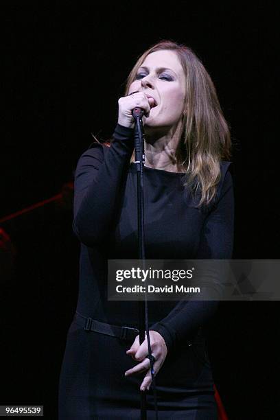 Alison Moyet performs at The Liverpool Philharmonic Hall on December 12, 2009 in Liverpool, England.