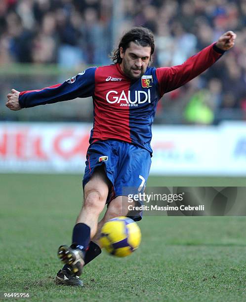 Omar Milanetto of Genoa CFC in action during the Serie A match between Genoa CFC and AC Chievo Verona at Stadio Luigi Ferraris on February 7, 2010 in...