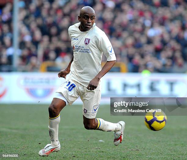 Siqueira De Oliveira Luciano of AC Chievo Verona in action during the Serie A match between Genoa CFC and AC Chievo Verona at Stadio Luigi Ferraris...