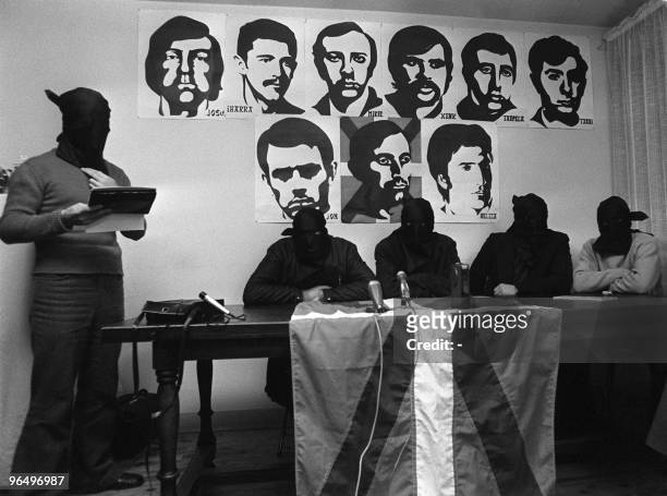 Quatre hommes masqués, qui se sont présentés comme étant les membres du commando de l'organisation basque ETA, auteur de l'attentat contre l'Amiral...