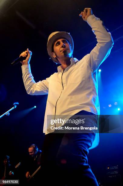 Serj Tankian performs at the Alcatraz club on April 17, 2008 in Milan, Italy.