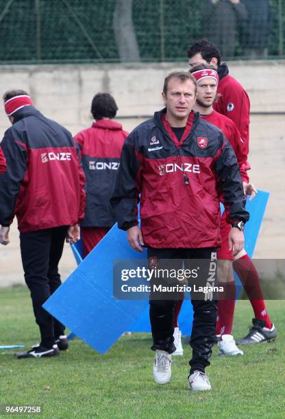 New Reggina Calcio coach Roberto Breda attends a training session at Sports Center Sant'Agata on February 8, 2010 in Reggio Calabria, Italy.