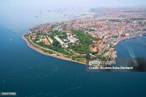 aerial panorama of historical peninsula, istanbul - bosporus bucht goldenes horn istanbul stock-fotos und bilder