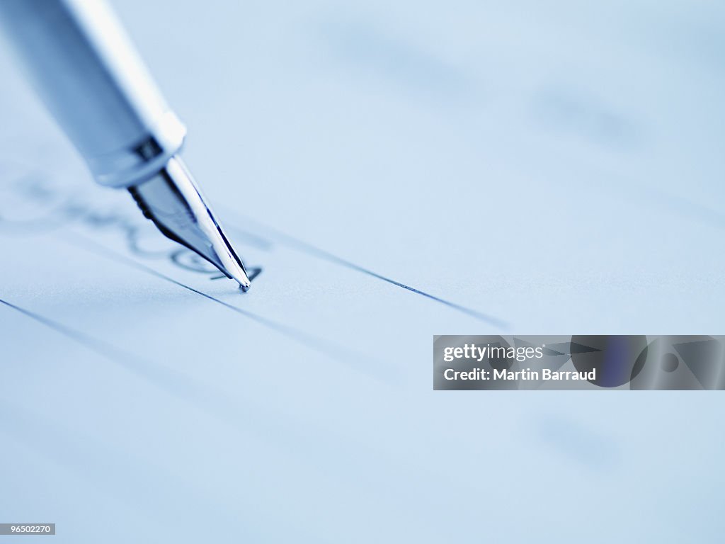 Tip of fountain pen writing