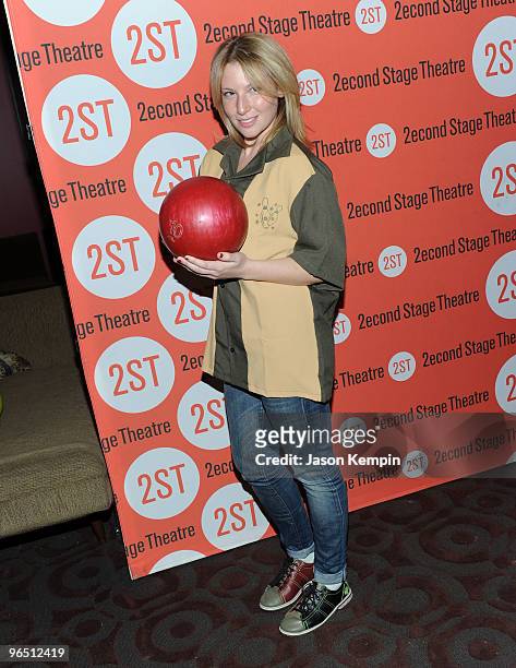 Actress Ari Graynor attends the 23rd Annual Second Stage Theatre All-Star Bowling Classic at Lucky Strike Lanes & Lounge on February 8, 2010 in New...