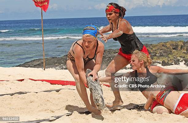 Jessica "Sugar" Kiper, Sandra Diaz, Candice Woodcock, and Courtney Yates during the reward challenge, &quot;Battle Dig&quot; during the first episode...