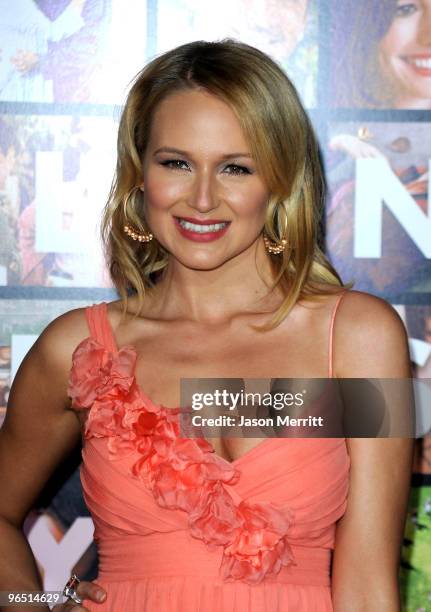 Musician Jewel arrives at the premiere of New Line Cinema's "Valentine's Day" at Grauman's Chinese Theatre on February 8, 2010 in Hollywood,...