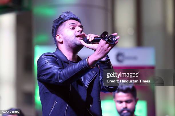 179 Guru Randhawa Photos and Premium High Res Pictures - Getty Images