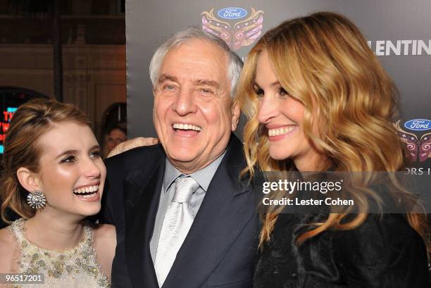 Actress Emma Roberts, Director Garry Marshall and actress Julia Roberts arrive at the "Valentine's Day" Los Angeles Premiere at Grauman's Chinese...