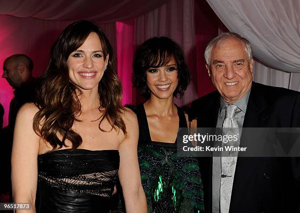 Actors Jennifer Garner, Jessica Alba and director Garry Marshall pose at the afterparty for the premiere of New Line Cinema's "Valentine's Day" on...