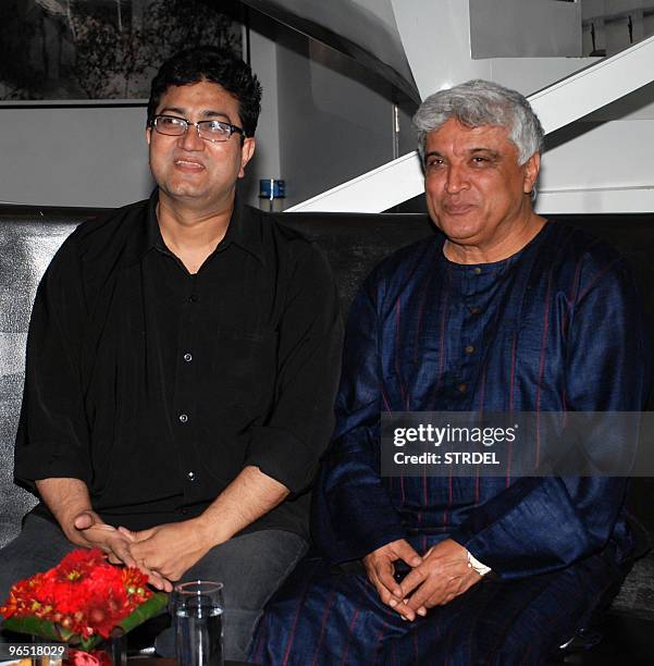 Indian Scriptwriter 1,849 Indian Poet Stock Photos, High-Res Pictures, and Images - Getty ...