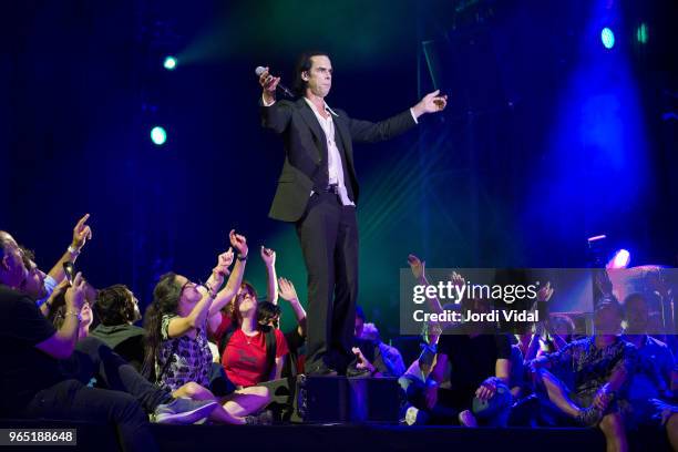 Nick Cave performs on stage during Primavera Sound Festival Day 2 at Parc del Forum on May 31, 2018 in Barcelona, Spain.
